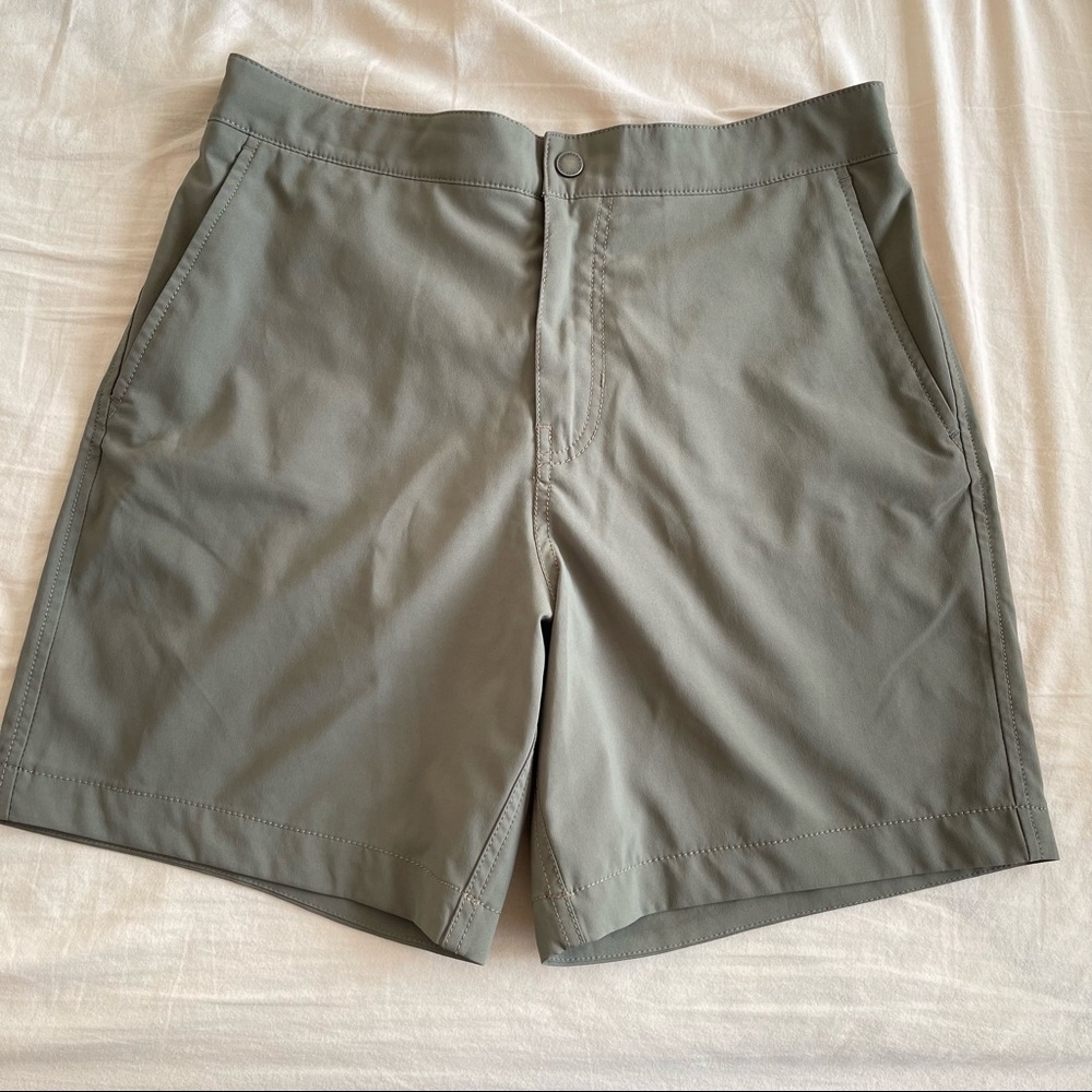 Abercrombie Resort short